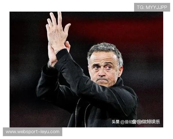 巴黎攻防平衡再现悬念,新赛季首战引发战术热议 巴黎攻防平衡再现悬念,新赛季首战引发战术热议